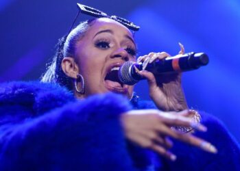 Cardi B arremete contra ICE en su concierto y el Departamento de Seguridad de EE.UU. responde