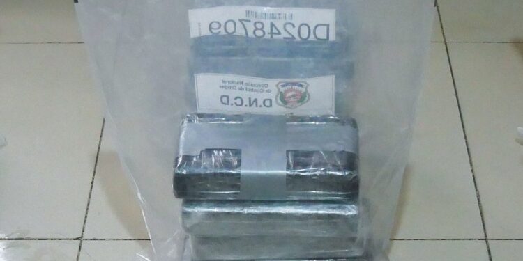 Incautan 42 paquetes de cocaína en costas de la provincia La Altagracia