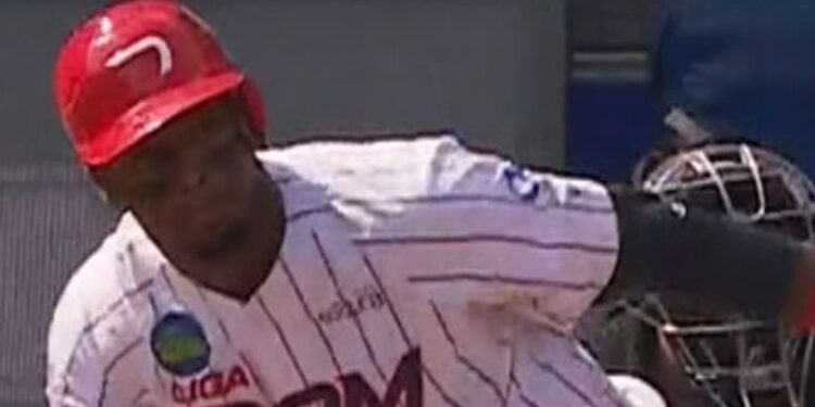 Leones asestan el segundo golpe y vencen a los Cangrejeros en la SC