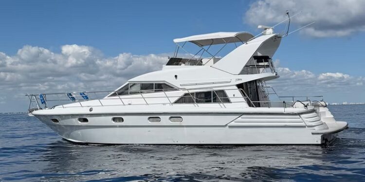 Guardia Costera y colaboradores ocupan 140 kilos de cocaína en dos embarcaciones