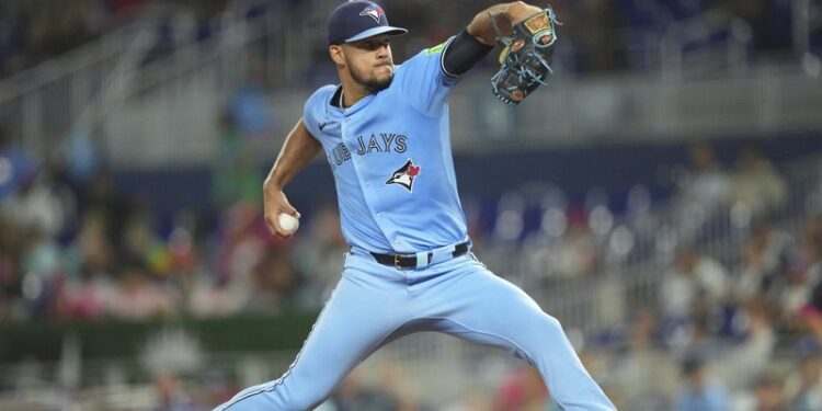 Tras disculparse, Berríos busca dejar atrás la controversia del 2025