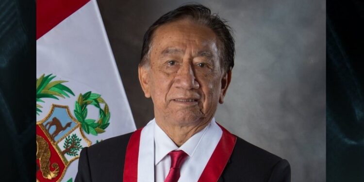 Eligen al nuevo presidente de Perú