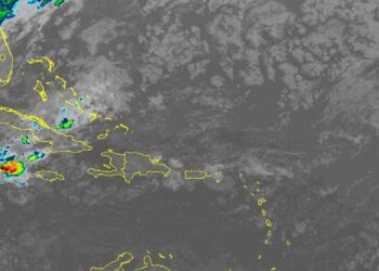Pronostican precipitaciones en varias provincias, oleaje y viento peligroso