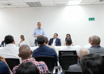 Director de Aduanas traza lineamientos de gestión en Santiago y Puerto Plata