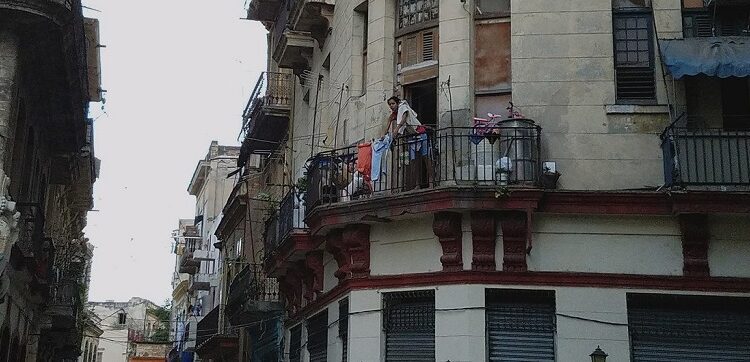 La crisis energética en Cuba pone en riesgo los servicios esenciales en todo el país