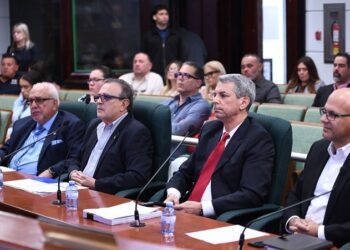 Operadores de centros de inspección reclaman transparencia en contratación de suplidor