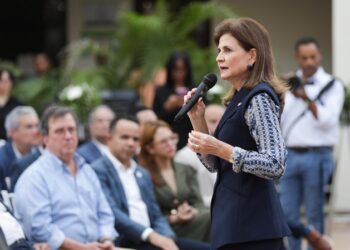 Vicepresidenta participa en presentación de resultados del Ministerio de Medio Ambiente