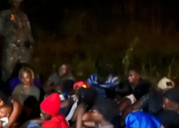 Ejército intercepta a 28 migrantes haitianos en Montecristi