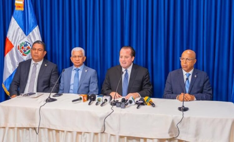 PRM presenta proyecto de ley para fortalecer control del financiamiento en los partidos políticos