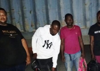 Ejército detiene camionero que transportaba haitianos indocumentados 