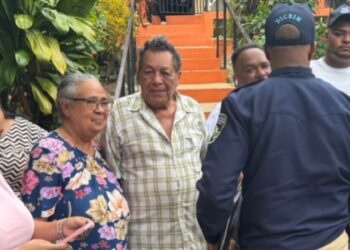 Policía asume reparación de daños ocasionados por agentes a una casa en Puerto Plata