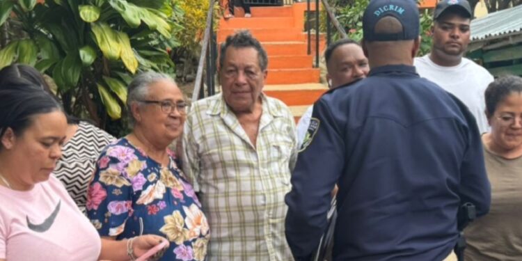 Policía asume reparación de daños ocasionados por agentes a una casa en Puerto Plata