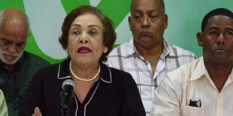 Fuerza del Pueblo denuncia nuevos intentos de eliminar la cesantía laboral 