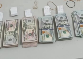 Aduanas retuvo más de 400,000 dólares no declarados en menos de una semana 