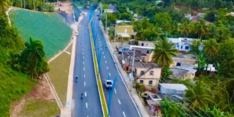 Inaugurada la ampliación a cuatro vías de la entrada a Samaná 