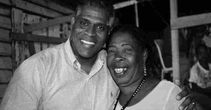 Critican el silencio oficial ante la muerte de Enerolisa Núñez, «Reina de la Salve»