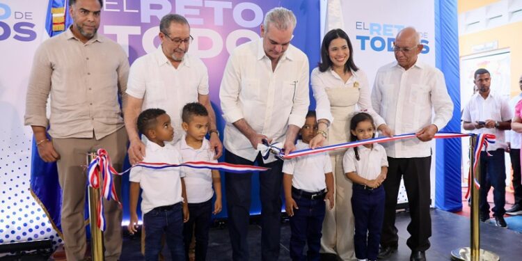 Presidente Abinader inaugura centro educativo inicial reconvertido para 175 niños