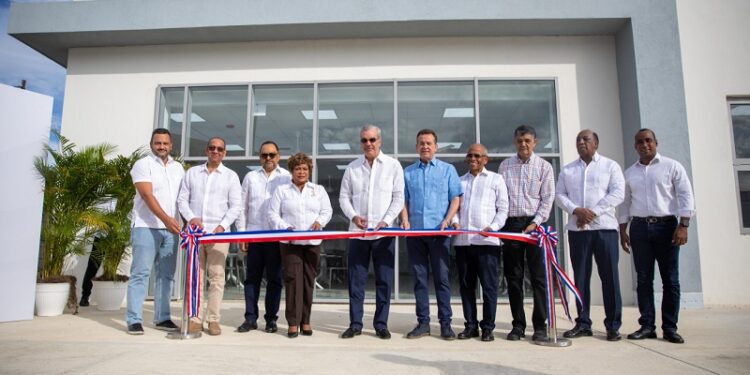 Presidente Abinader inaugura edificio administrativo de la OMSA