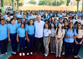 Presidente Abinader encabezará graduaciones, entregará títulos e inaugurará obras