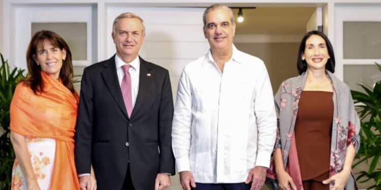 Abinader viaja a Chile para la toma de posesión de José Antonio Kast