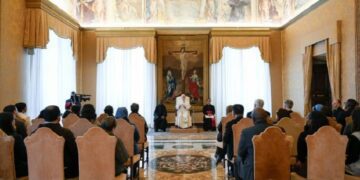 El Papa: Escuchar a las víctimas es esencial para la prevención de los abusos