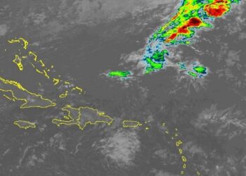 Aguaceros dispersos y aisladas tronadas en algunas localidades