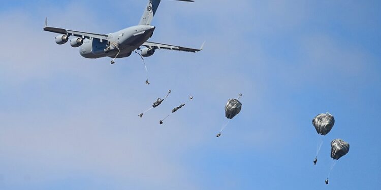 Irán explica por qué espera una invasión de EE.UU.