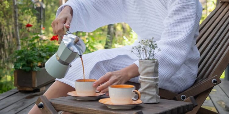 Descubren beneficio poco esperado de tomar de dos a tres tazas de café al día