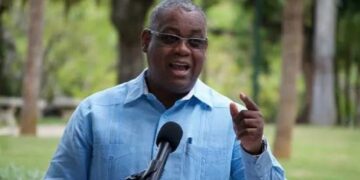 Geopolítica bajo fuego: Carlos Severino alerta sobre la ofensiva de EE. UU. e Israel contra Irán y el futuro del dólar