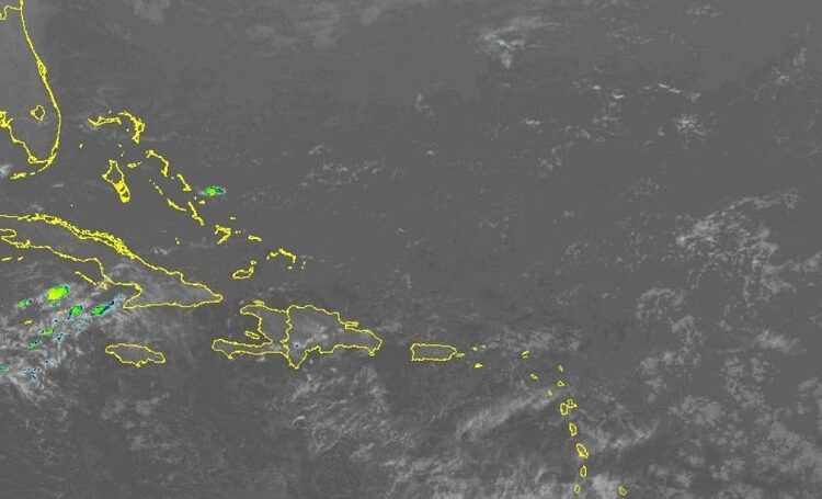 Pronostican aguaceros generados por viento del este y vaguada