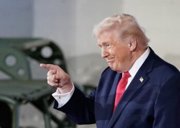 Trump vaticina que «Cuba va a caer»