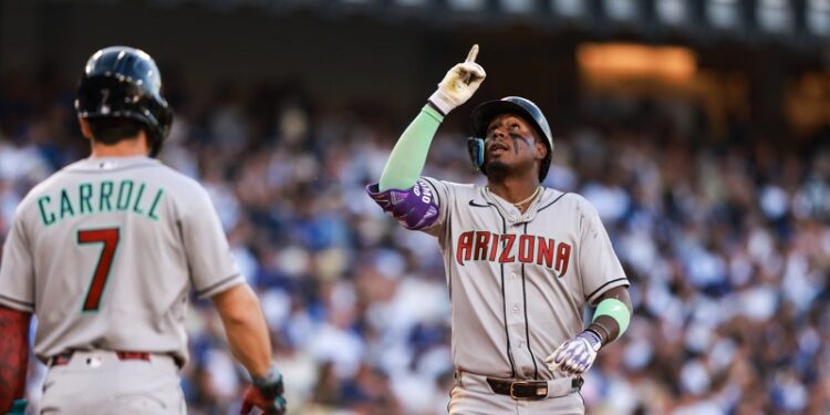 “Son humanos”. Perdomo se reencuentra con el umpire Blaser tras el ponche del Clásico