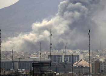 Irán tacha de «mentira» las negociaciones con Trump e insiste en sus condiciones de paz