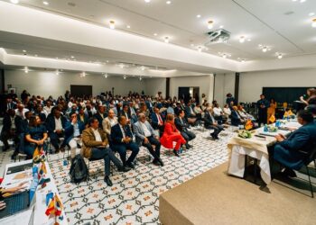 Comisión de la JCE recibe propuestas de aspirantes a miembros de las OCLEE en Europa