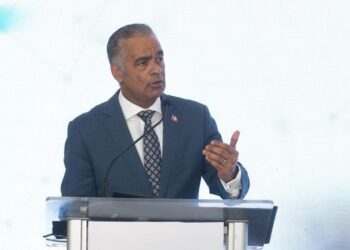 Joel Santos afirma mantenimientos en plantas eléctricas no comprometen el suministro