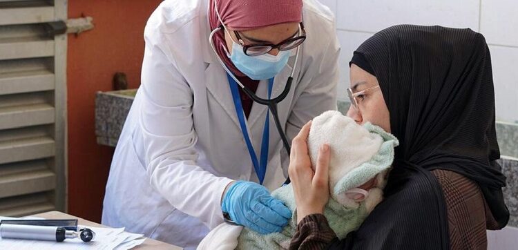 Guerra en Oriente Medio: Mujeres en el Líbano obligadas a dar a luz en la cuneta