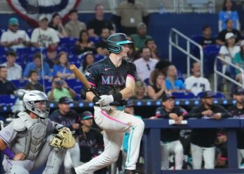 Eury Pérez empata récord personal de siete innings en triunfo de Marlins vs. Rockies