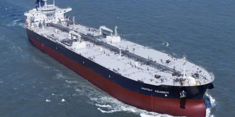 El petrolero ruso con ayuda humanitaria llega a Cuba