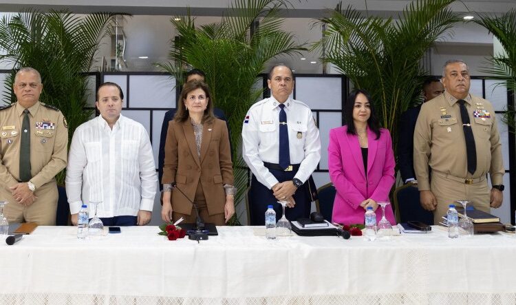 Vicepresidenta Raquel Peña encabeza jornada de evaluación del Plan de Seguridad Ciudadana