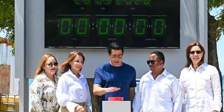 Ministro Collado deja iniciada obra en la playa de Punta Rucia, Puerto Plata.