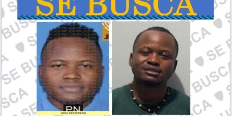 Policía busca hombre acusado de violación y homicidio de una mujer