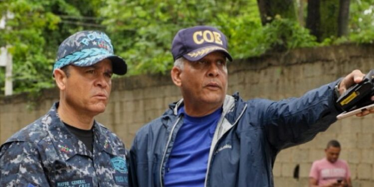 Policía Nacional refuerza medidas preventivas ante intensas lluvias provocadas por vaguada