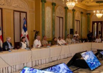 Gobierno se mantiene en sesión permanente ante sistema frontal que dejará abundantes lluvias 