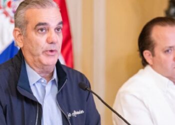 Presidente Abinader llama a la población a evitar zonas de riesgo