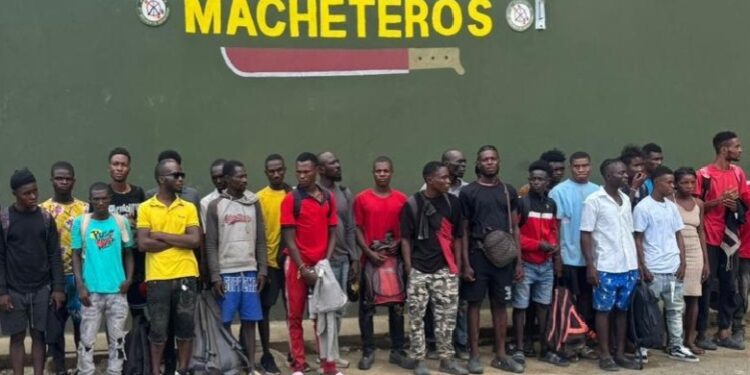 Detienen a 34 haitianos indocumentados en Montecristi
