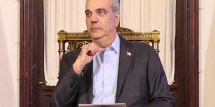 Abinader otorga condecoración póstuma al expresidente Ulises Francisco Espaillat