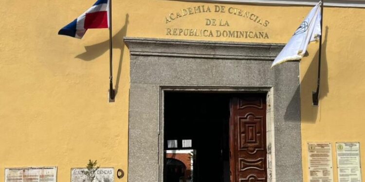 La Academia de Ciencias instituye el Premio a las Mejores Tesis en Ciencias