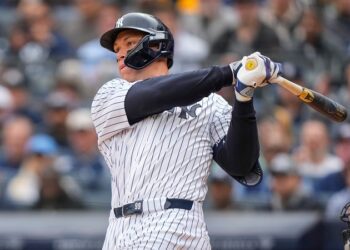 ¿Qué hizo Judge en su primer turno en el Bronx? ¡Jonronazo a 101.2 millas por hora!