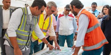 Abinader supervisa avances en la construcción de la avenida República de Colombia