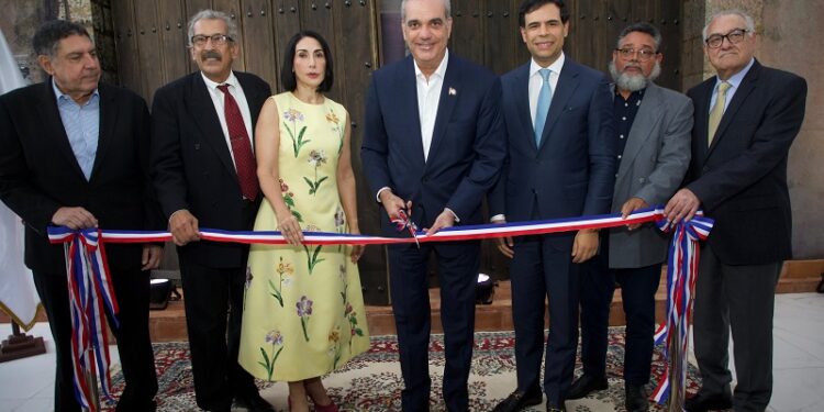 Presidente Abinader encabeza reapertura del Museo Nacional de Historia y Geografía